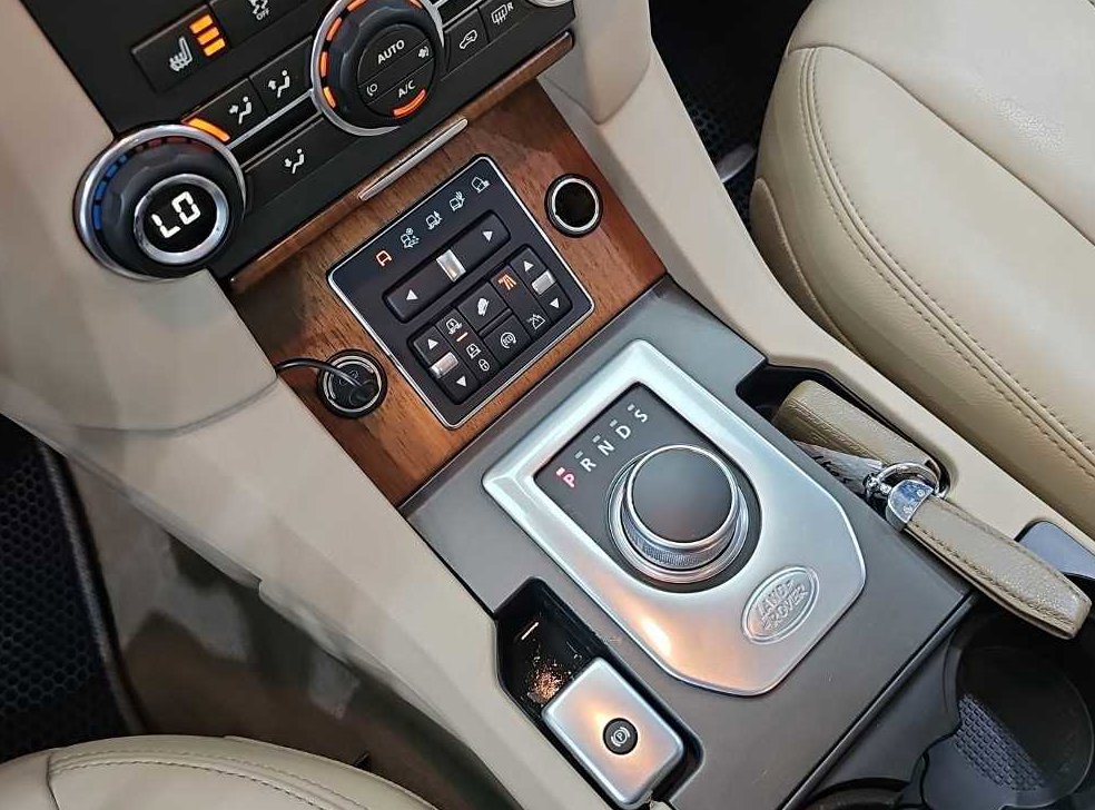 랜드로버 디스커버리 3.0 SDV6 SE 사진 8