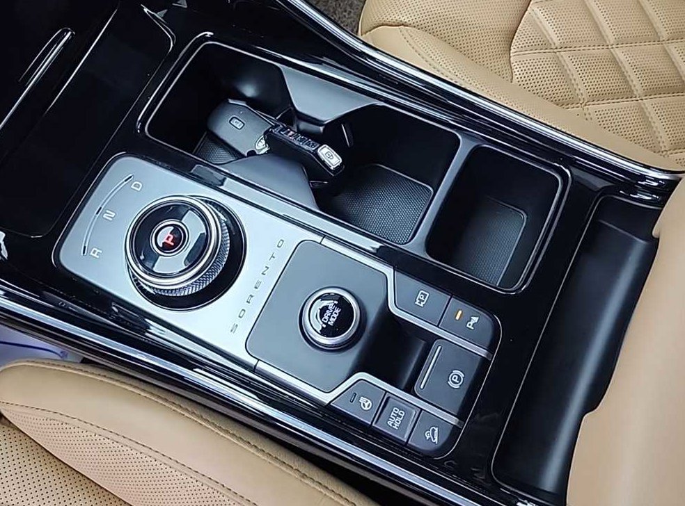 기아 쏘렌토 HEV 1.6 2WD 시그니처 사진 8