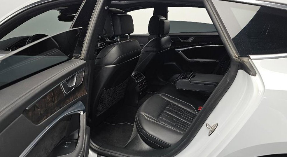 아우디 A7 55 TFSI 콰트로 프리미엄 사진 19