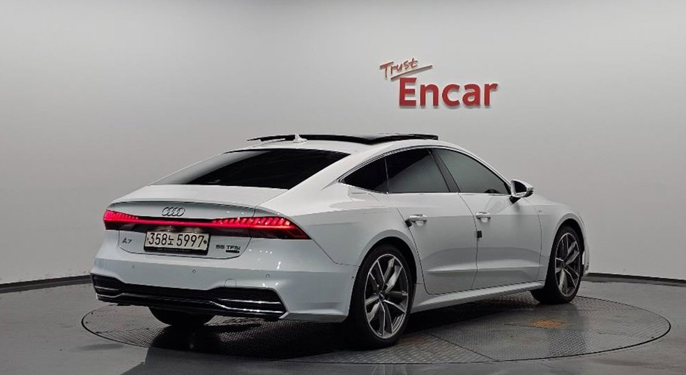 아우디 A7 55 TFSI 콰트로 프리미엄 사진 2