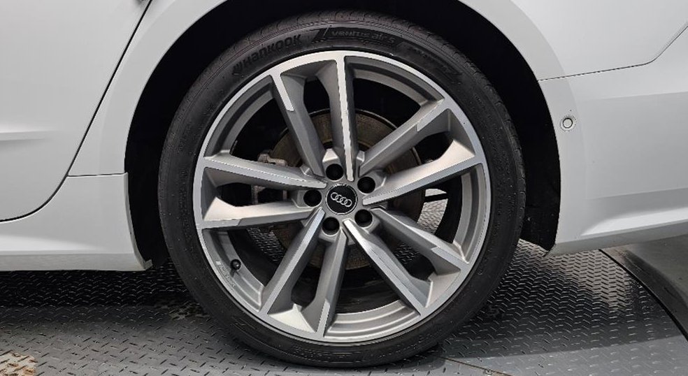 아우디 A7 55 TFSI 콰트로 프리미엄 사진 6