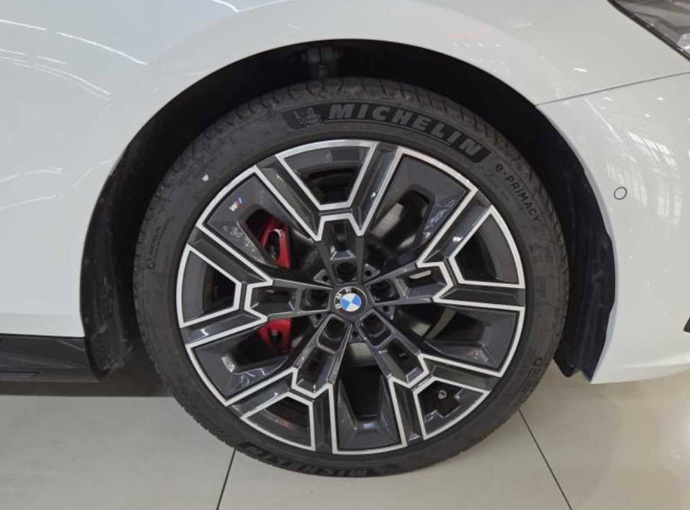 BMW 5시리즈 530i xDrive 사진 4
