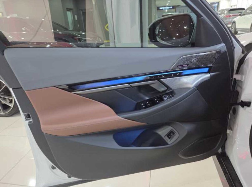 BMW 5시리즈 530i xDrive 사진 5