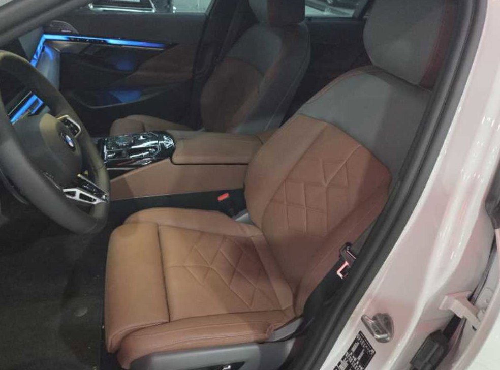 BMW 5시리즈 530i xDrive 사진 6