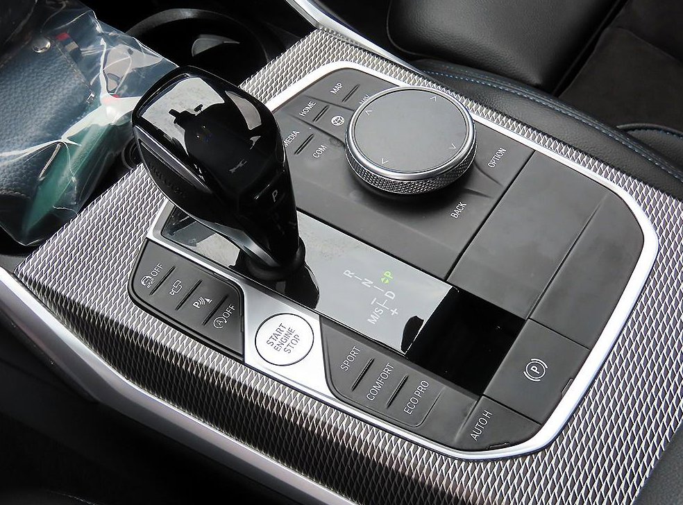 BMW 3시리즈 320i M 스포츠 사진 11