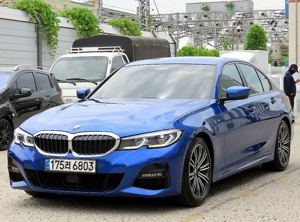 BMW 3시리즈 320i M 스포츠 사진 2