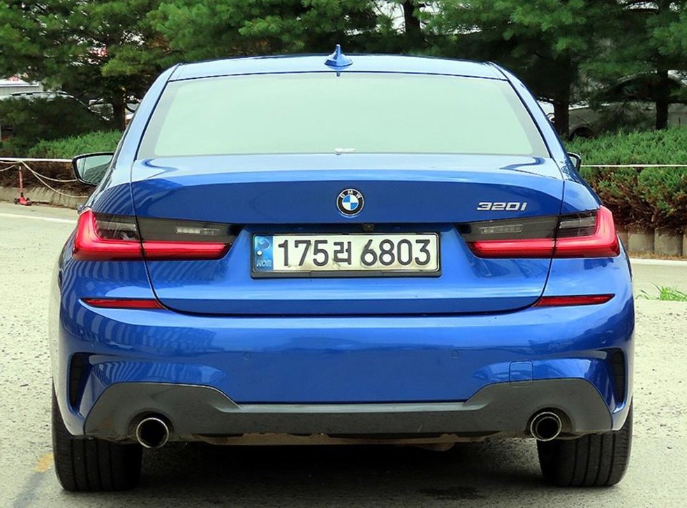 BMW 3시리즈 320i M 스포츠 사진 4