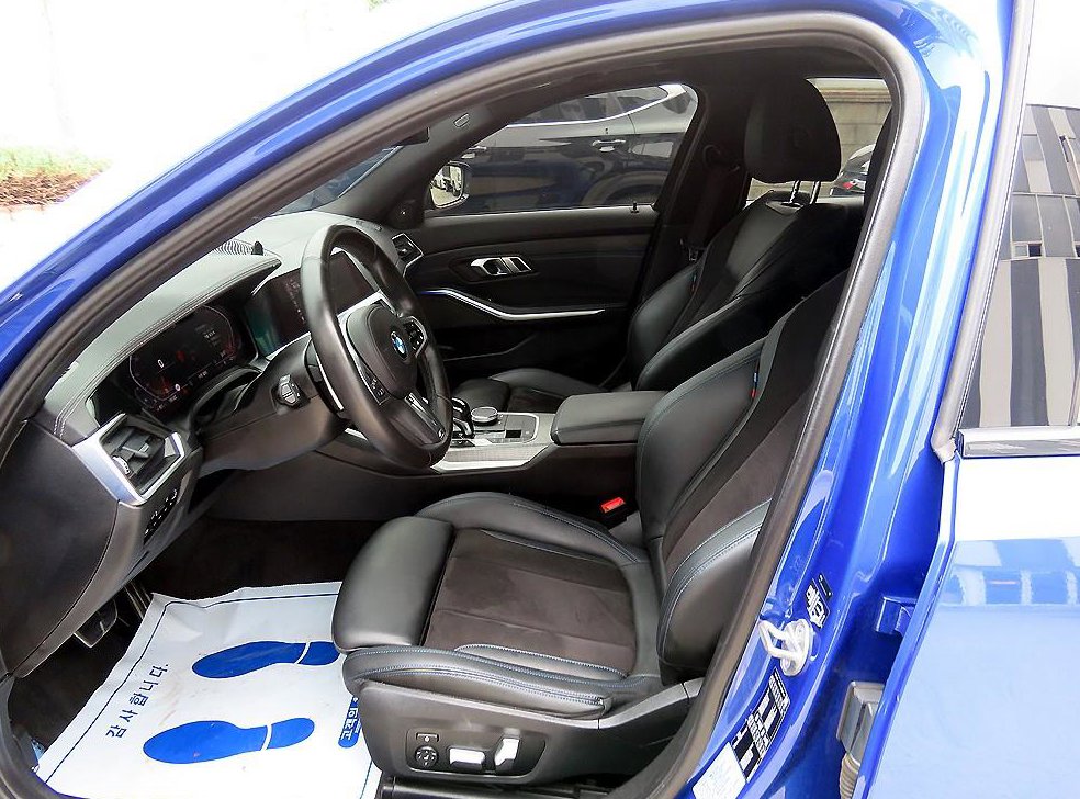 BMW 3시리즈 320i M 스포츠 사진 5