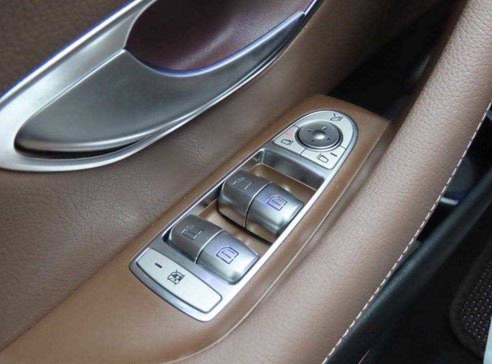 벤츠 E 클래스 E350 4MATIC 아방가르드 사진 12
