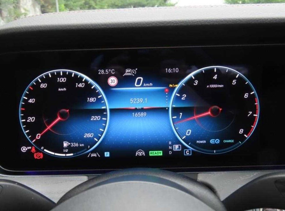 벤츠 E 클래스 E350 4MATIC 아방가르드 사진 5