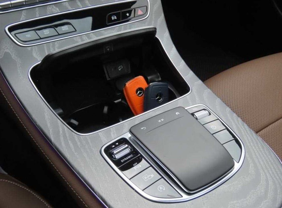 벤츠 E 클래스 E350 4MATIC 아방가르드 사진 6