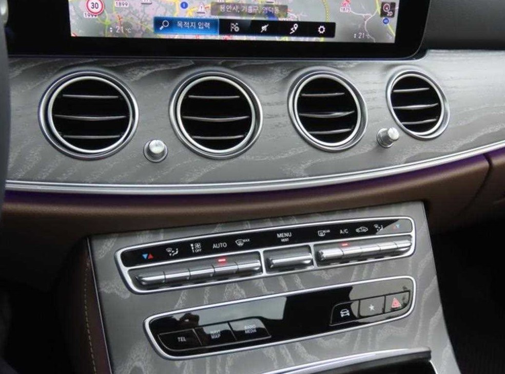 벤츠 E 클래스 E350 4MATIC 아방가르드 사진 7