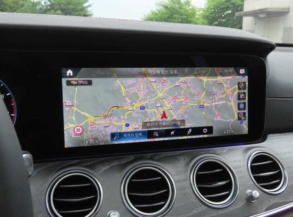 벤츠 E 클래스 E350 4MATIC 아방가르드 사진 8