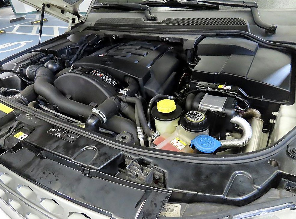 랜드로버 디스커버리 3.0 SDV6 SE 사진 19