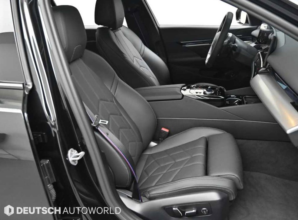 BMW 5시리즈 520i 사진 10