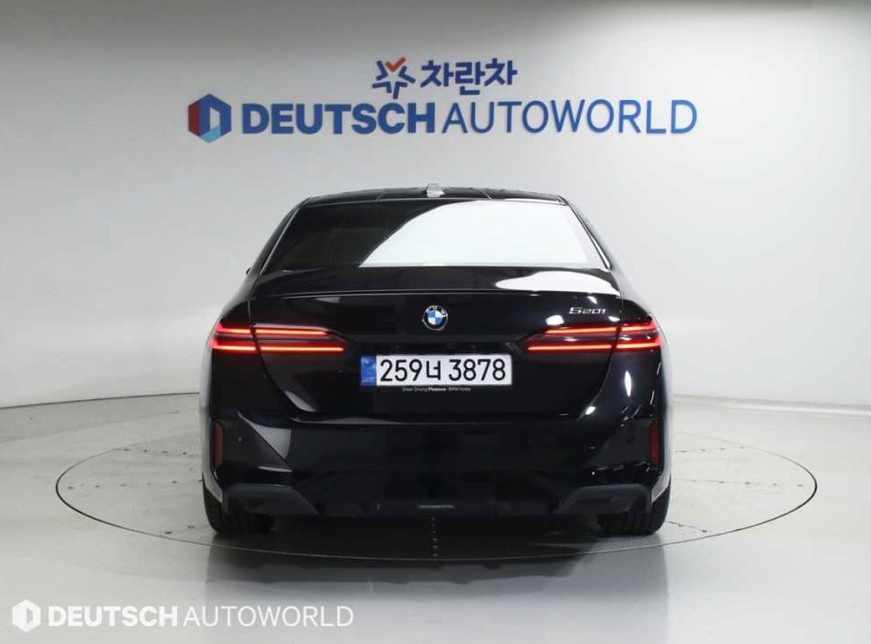 BMW 5시리즈 520i 사진 4