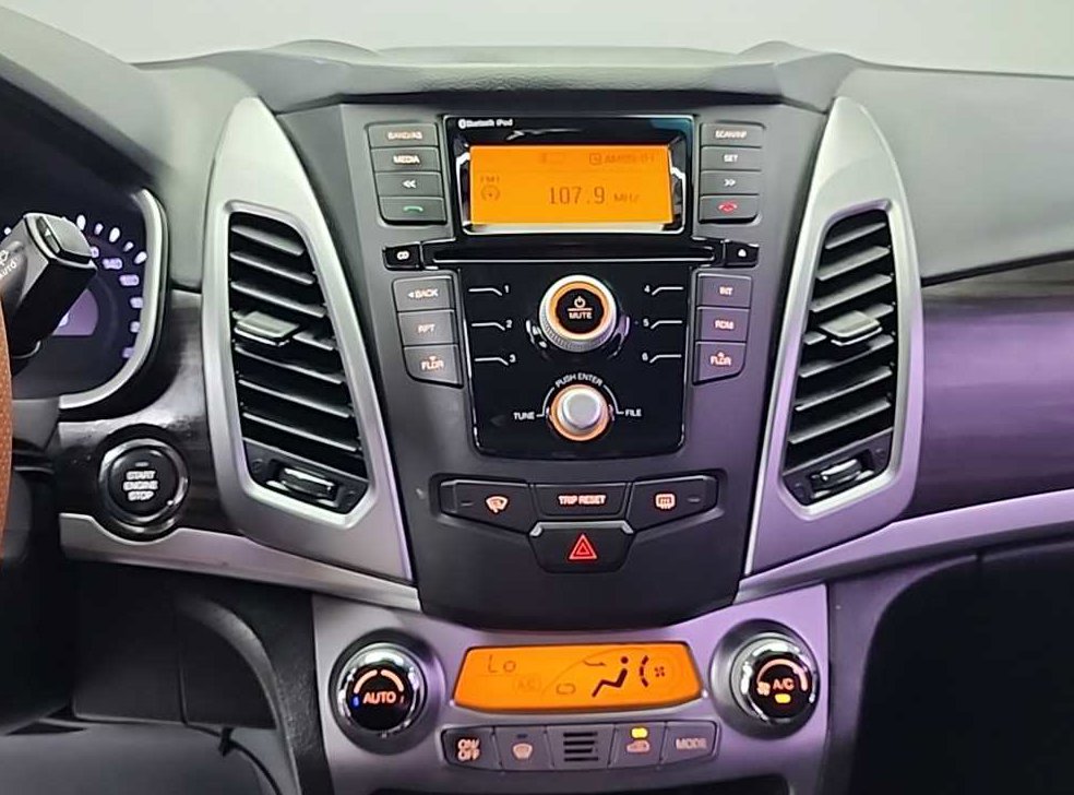 KG모빌리티(쌍용)  코란도 4WD 2.0 CVT 사진 10