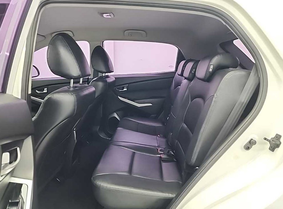 KG모빌리티(쌍용)  코란도 4WD 2.0 CVT 사진 12