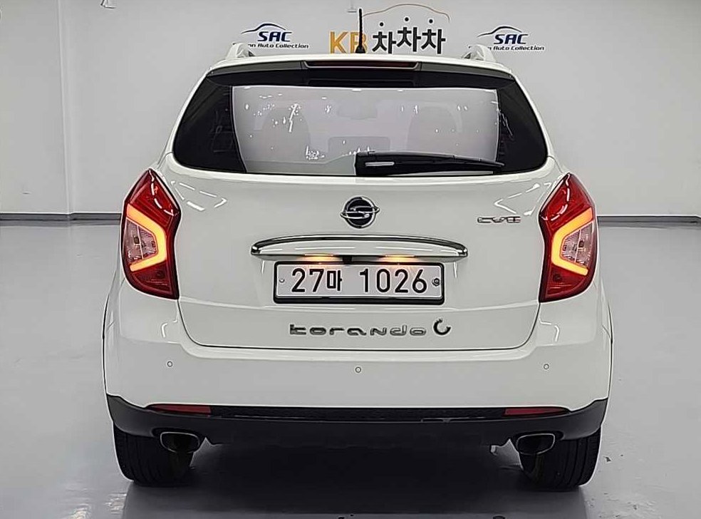 KG모빌리티(쌍용)  코란도 4WD 2.0 CVT 사진 3