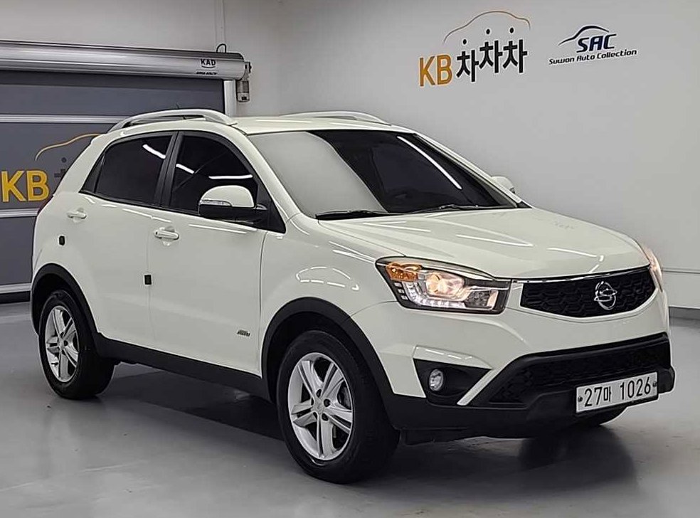 KG모빌리티(쌍용)  코란도 4WD 2.0 CVT 사진 4