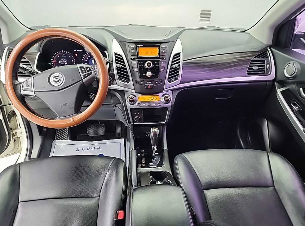 KG모빌리티(쌍용)  코란도 4WD 2.0 CVT 사진 7