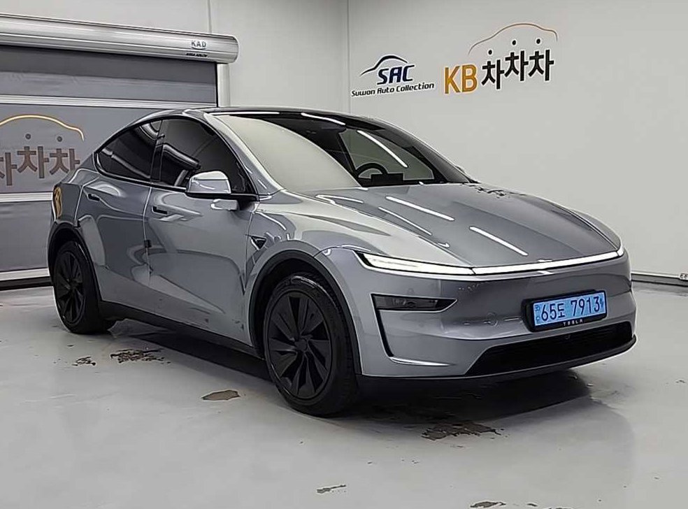 테슬라 모델 Y 롱 레인지 사진 4