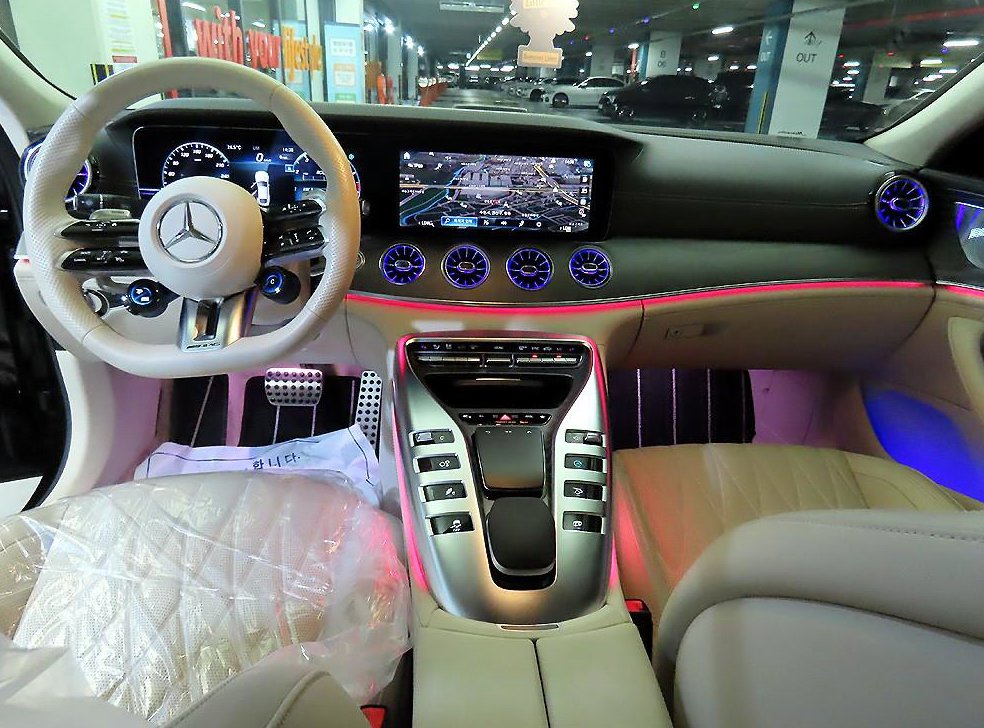 벤츠 AMG GT 4도어 43 4MATIC+ 사진 10