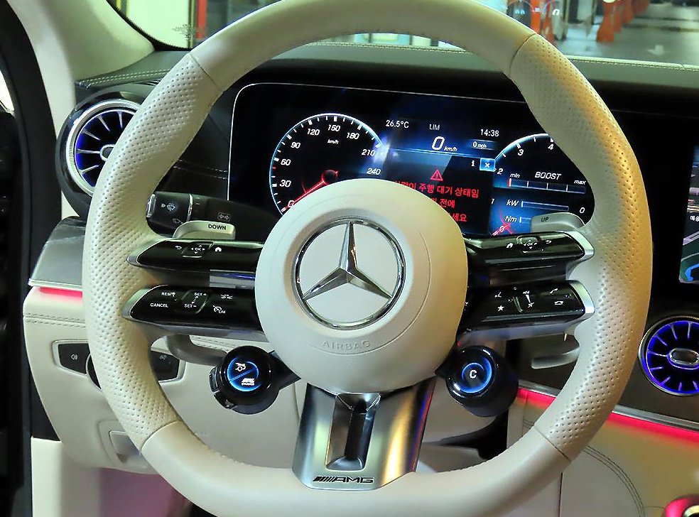 벤츠 AMG GT 4도어 43 4MATIC+ 사진 8