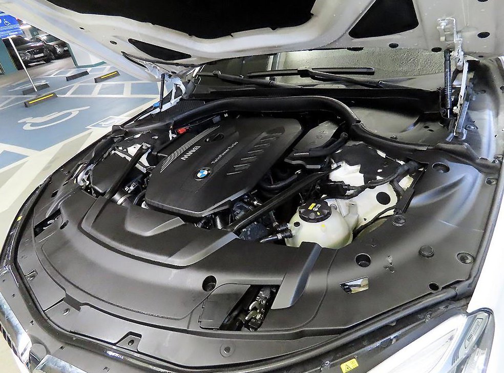 BMW 7시리즈 740d xDrive M 스포츠 사진 19