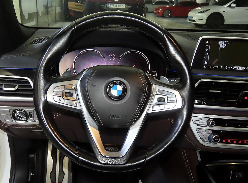 BMW 7시리즈 740d xDrive M 스포츠 사진 8