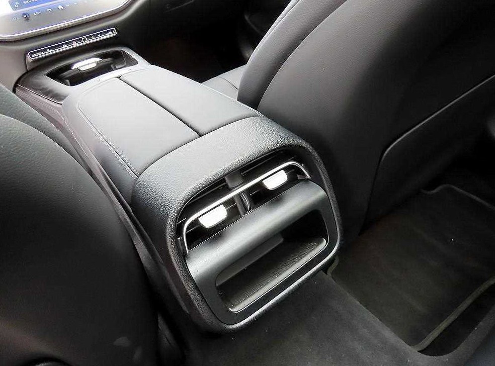 벤츠 E 클래스 E200 사진 16