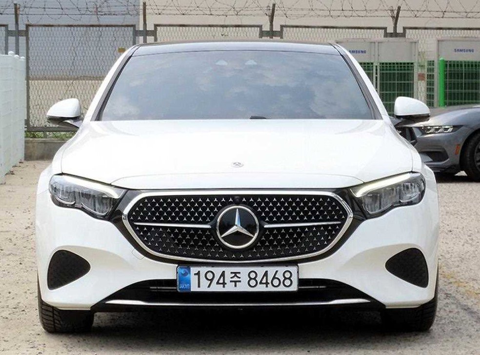 벤츠 E 클래스 E200 사진 2