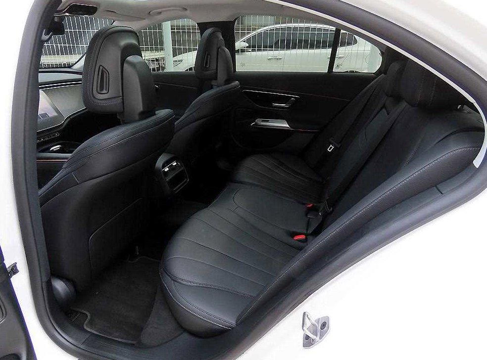 벤츠 E 클래스 E200 사진 7