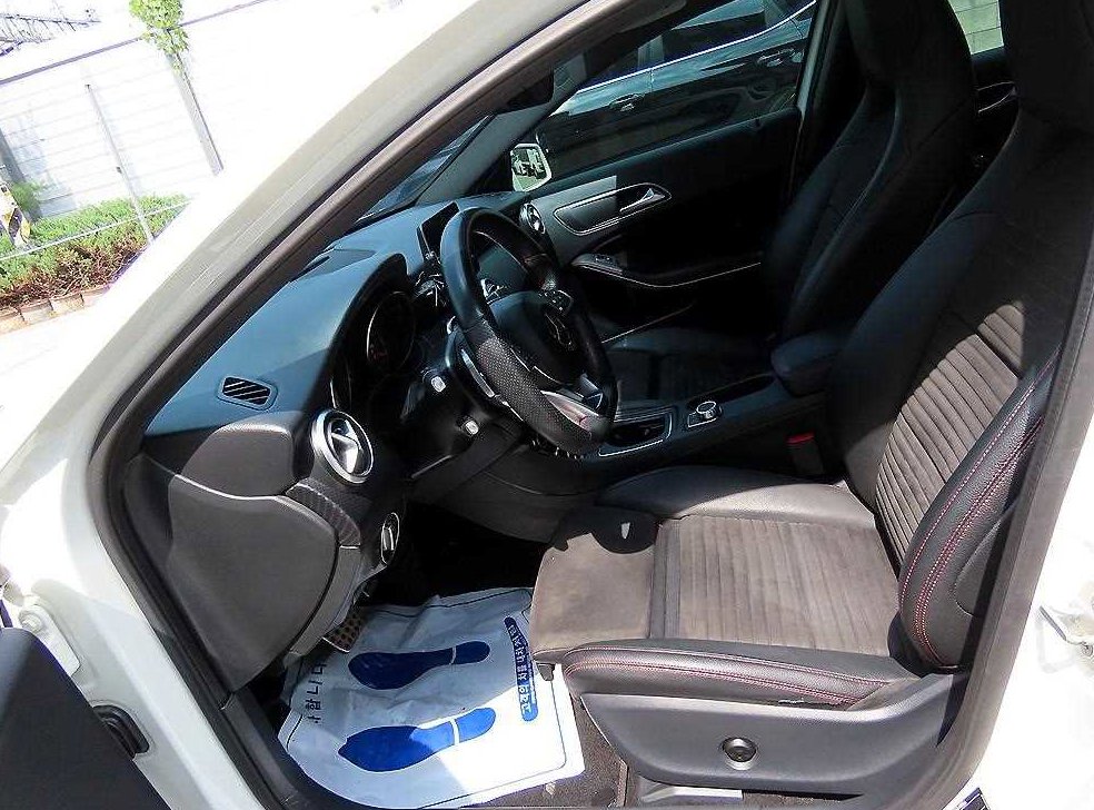 벤츠 A 클래스 A200 AMG LINE 사진 5