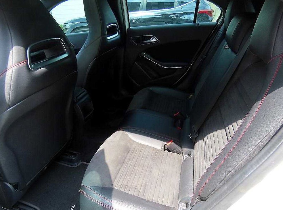 벤츠 A 클래스 A200 AMG LINE 사진 6