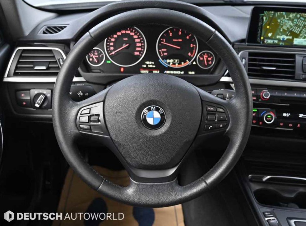 BMW 3시리즈 320d 사진 13