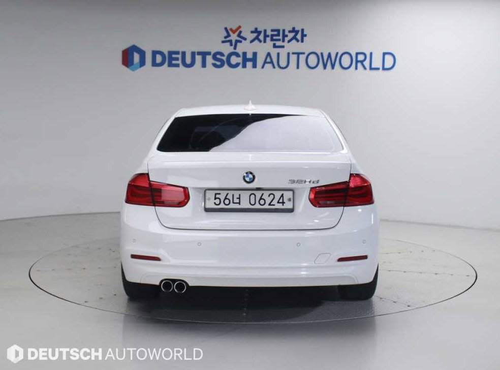 BMW 3시리즈 320d 사진 4