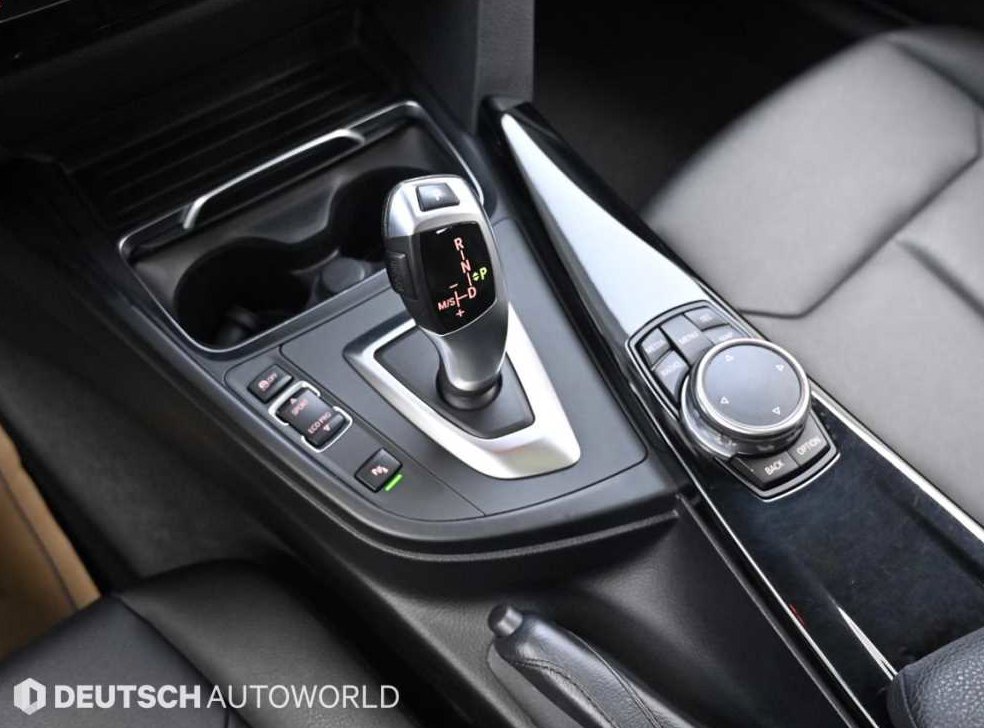 BMW 3시리즈 320d 사진 9