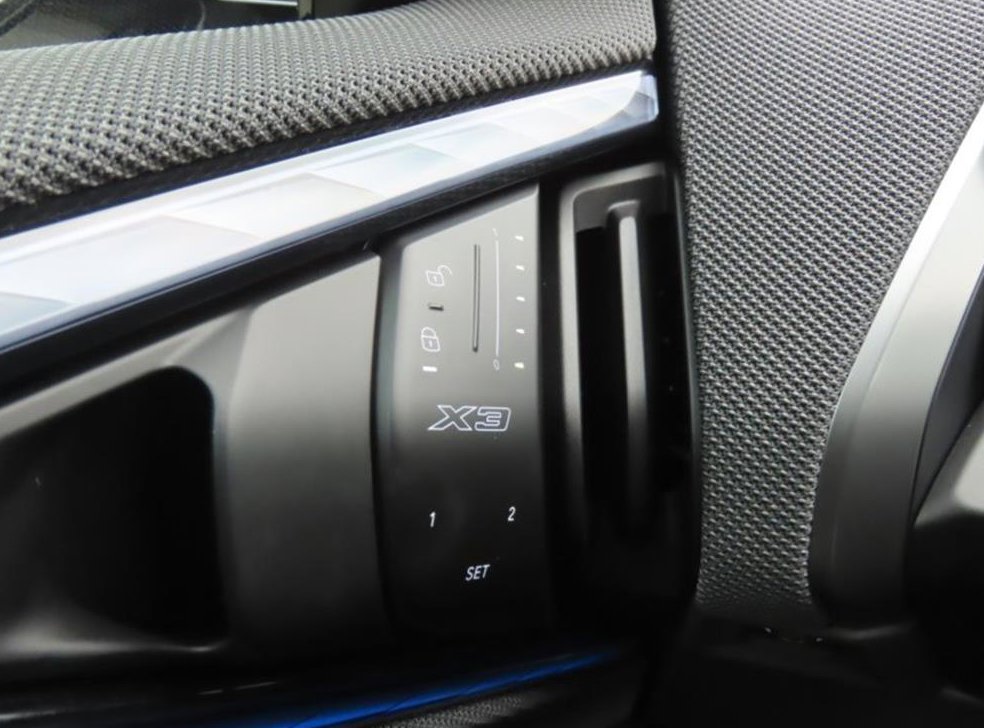 BMW X3 M50 프로 사진 11