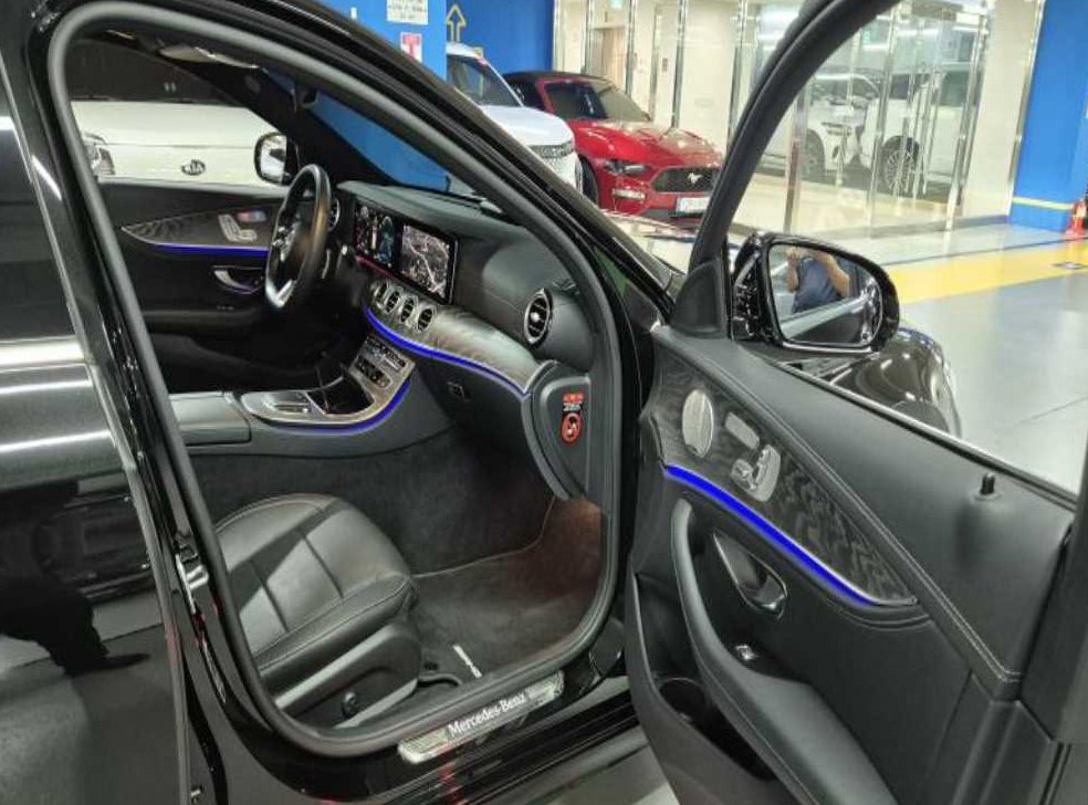 벤츠 E 클래스 E350 4MATIC 아방가르드 사진 17