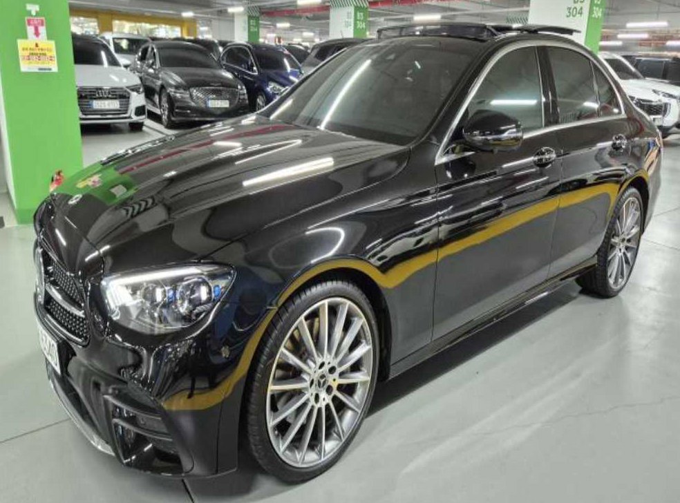 벤츠 E 클래스 E350 4MATIC 아방가르드 사진 2