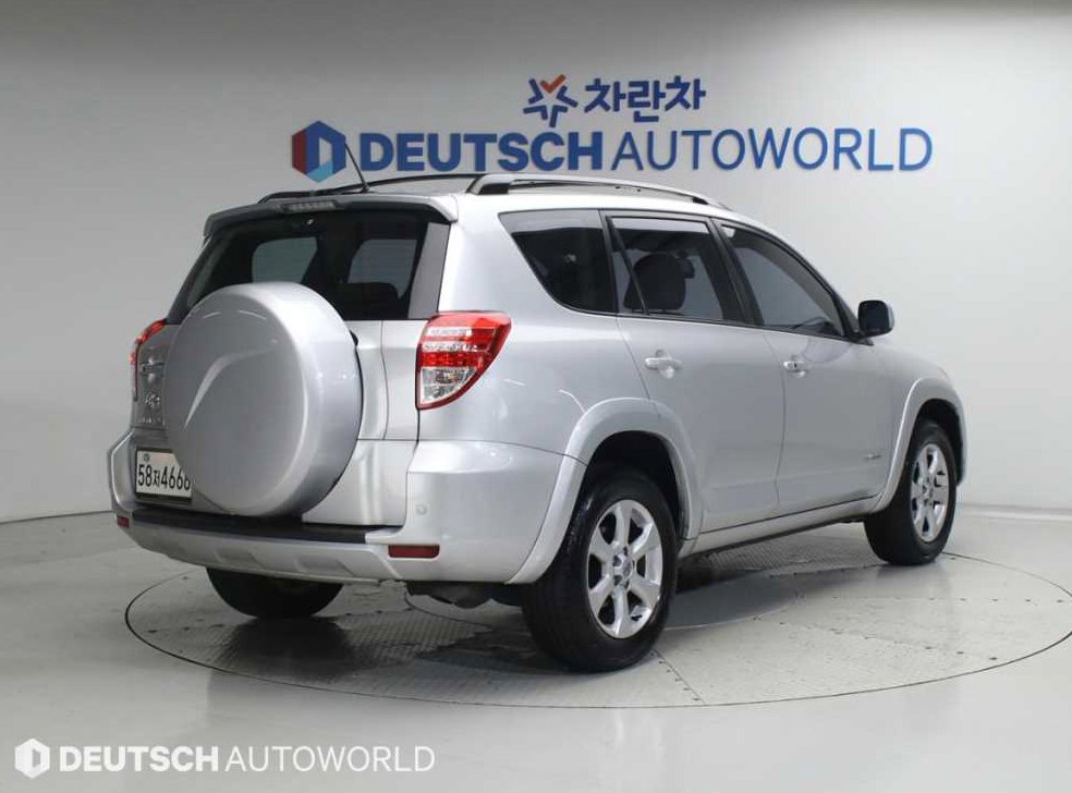 토요타 라브4 2.5 2WD 사진 2