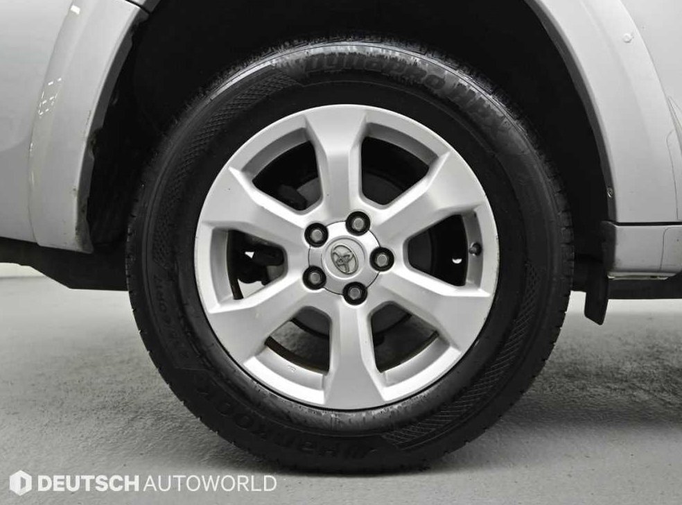 토요타 라브4 2.5 2WD 사진 5