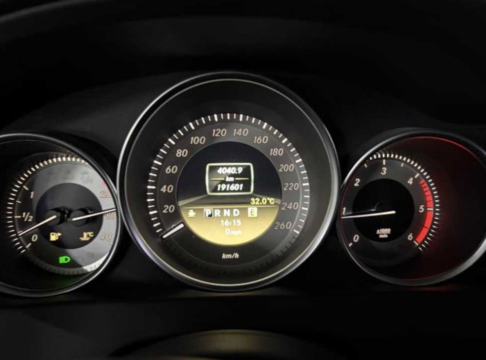 벤츠 C 클래스 C220 CDI 블루이피션시 사진 3