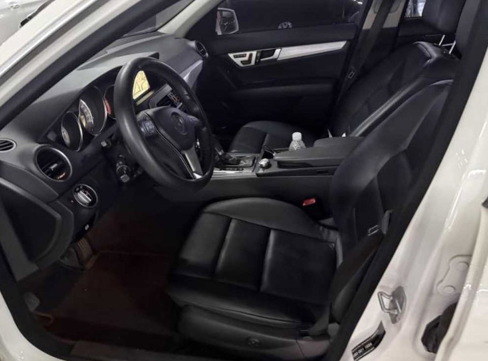 벤츠 C 클래스 C220 CDI 블루이피션시 사진 4