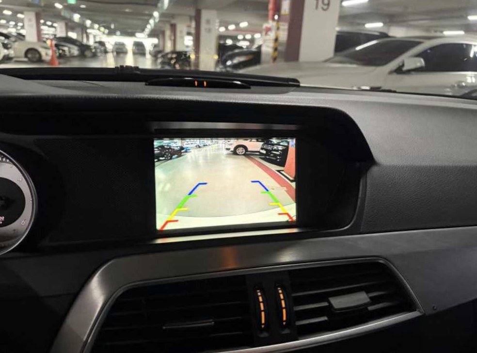 벤츠 C 클래스 C220 CDI 블루이피션시 사진 7