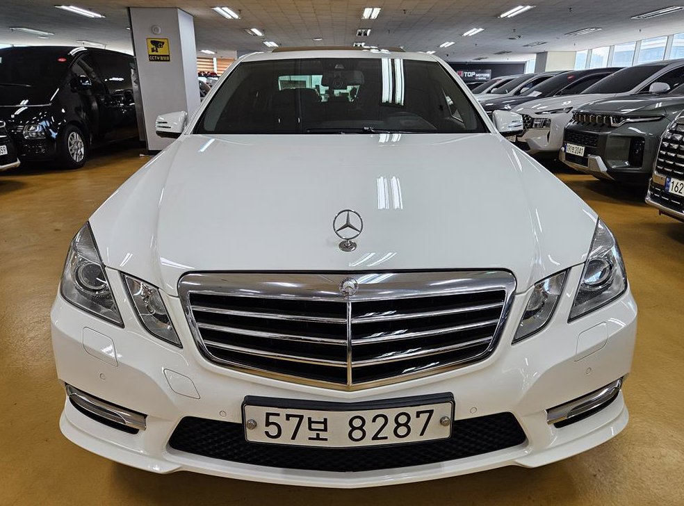벤츠 E 클래스 E300 아방가르드 스포츠 패키지