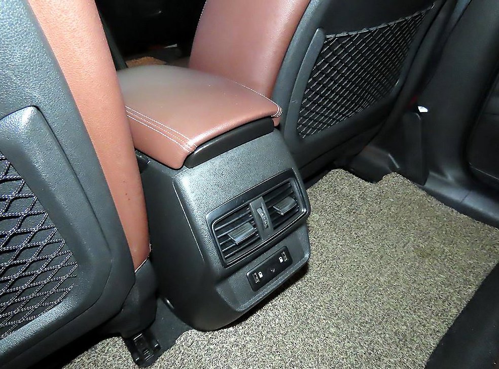 르노코리아(삼성) QM6 2.0 LPe RE 시그니처 2WD 사진 16
