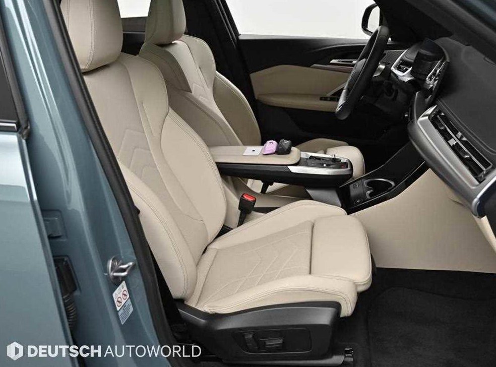 BMW iX1 xDrive 30 M 스포츠 사진 10