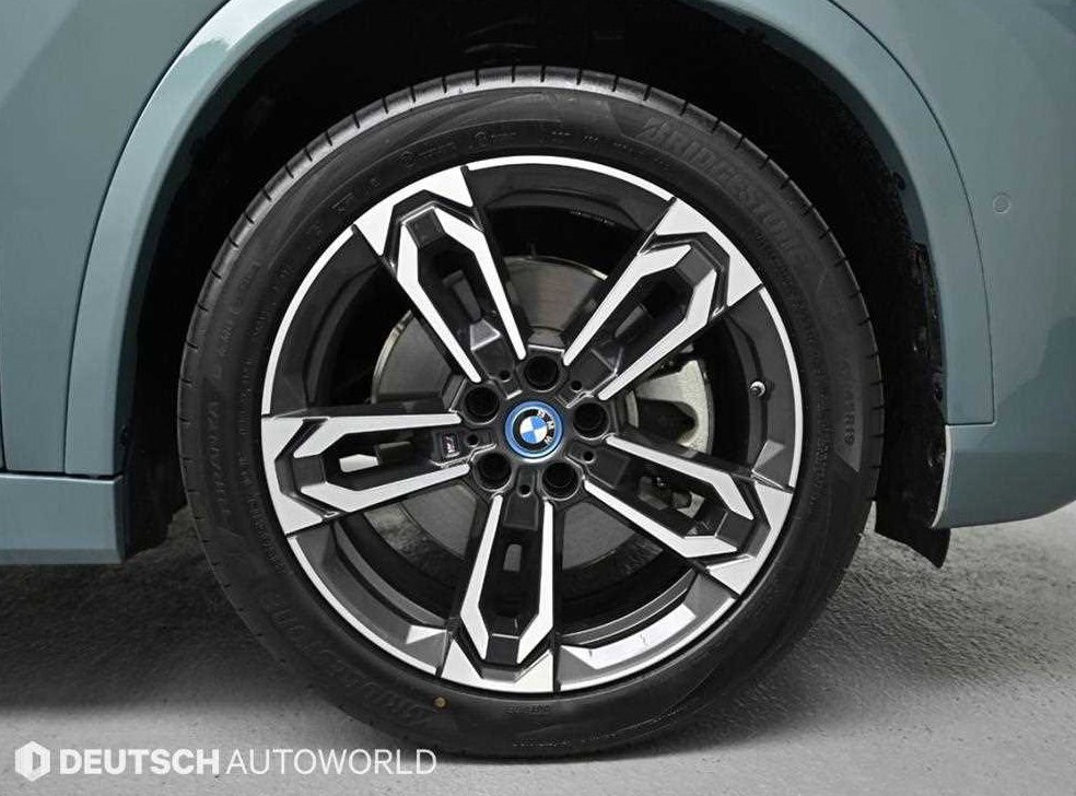 BMW iX1 xDrive 30 M 스포츠 사진 5